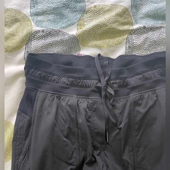 Lululemon dance pants - Picture 4 of 4